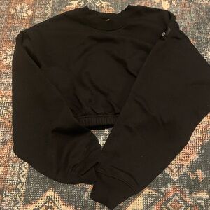 Great condition alo cropped sweater